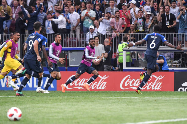 裁判穆努埃 裁判穆努埃